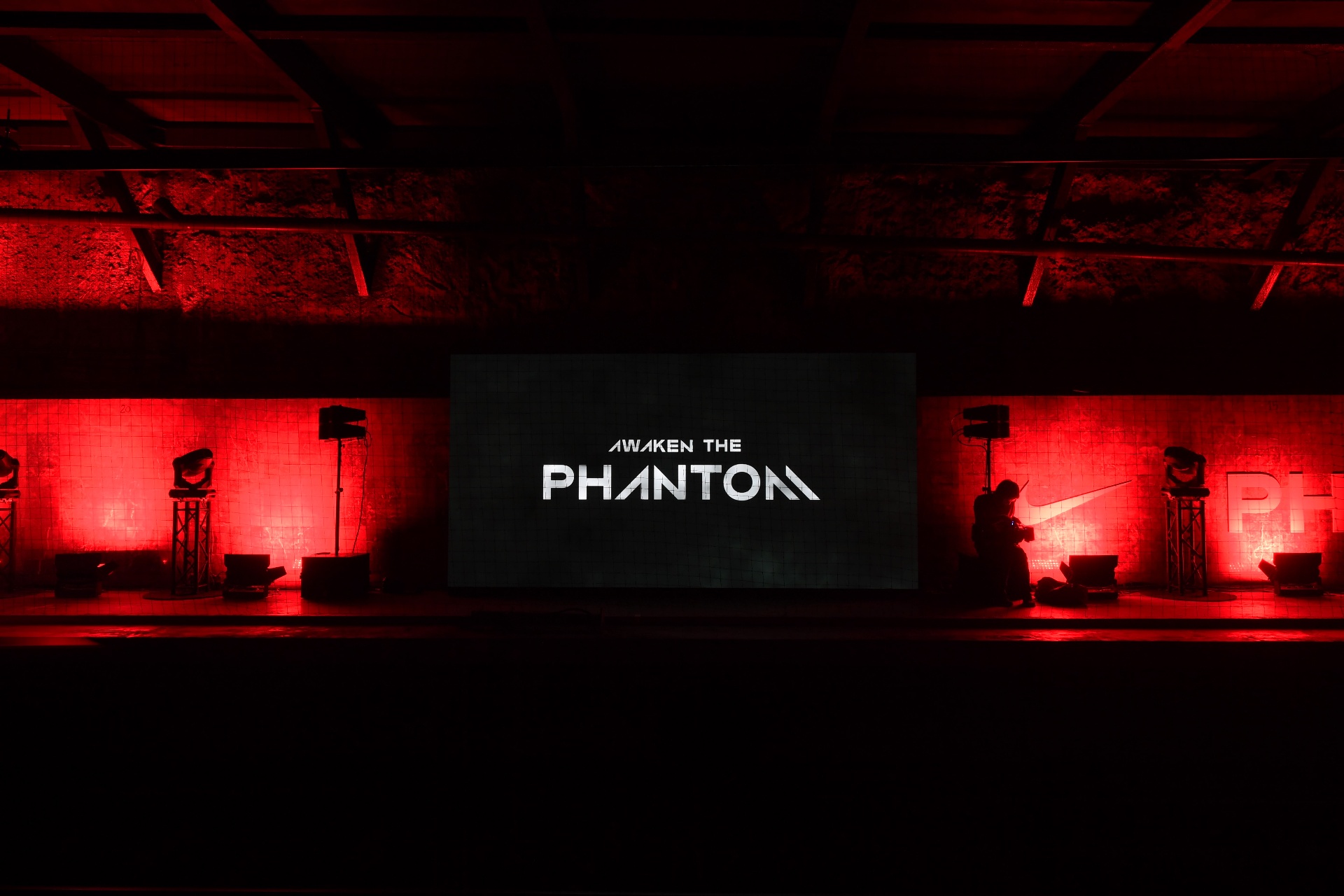 Nike Phantom — escenario